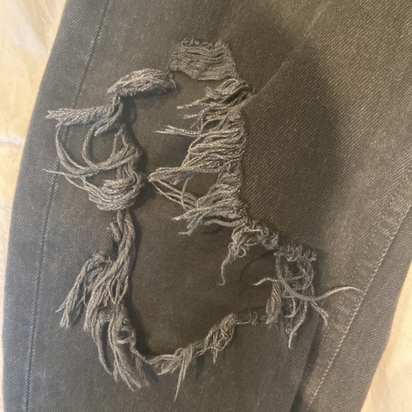 AGOLDE ripped, baggy black denim jeans - Picture 4 of 5